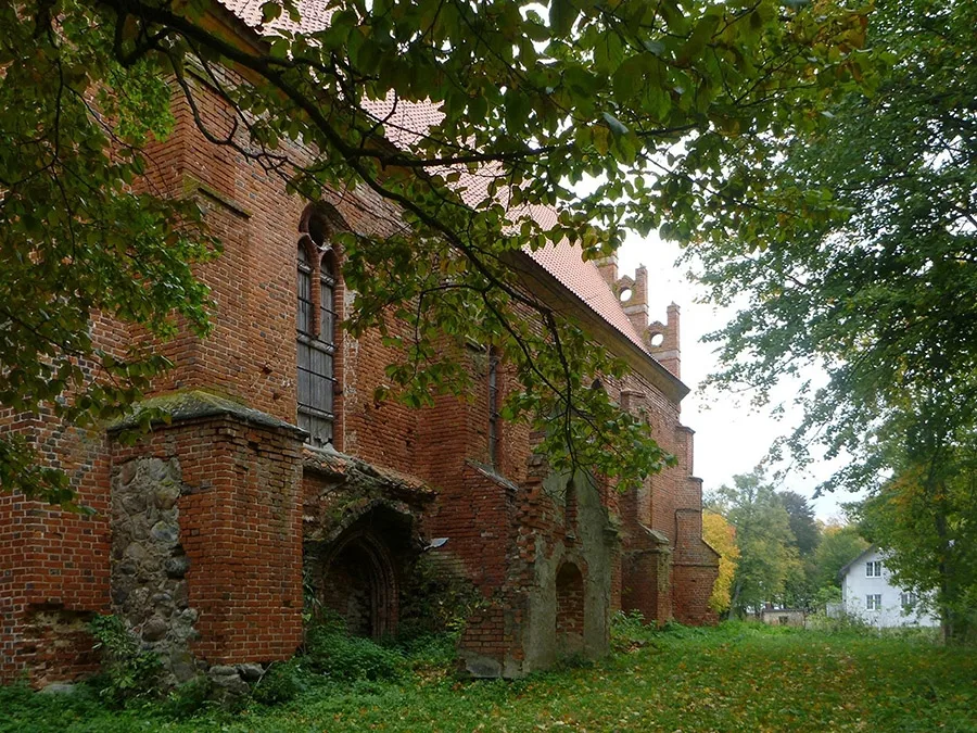 Kirche Tharau