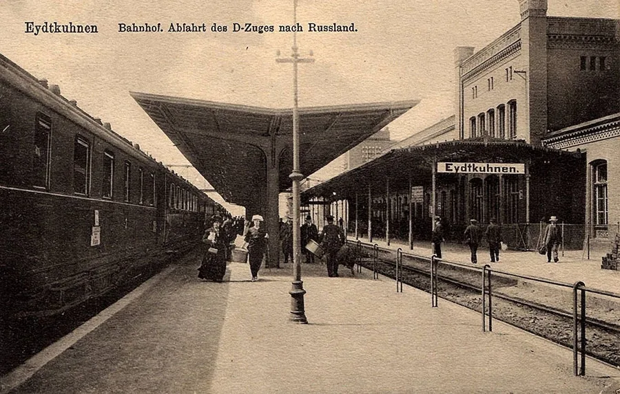 Bahnsteig des Bahnhofs Eydtkuhnen