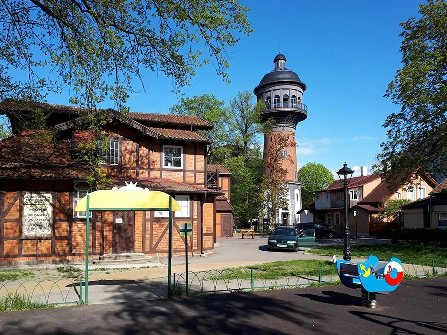 Vaikų žaidimų aikštelė ir Murariumas