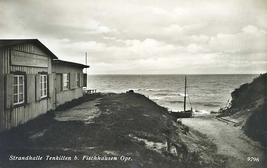 Beach pavilion in Tenkitten