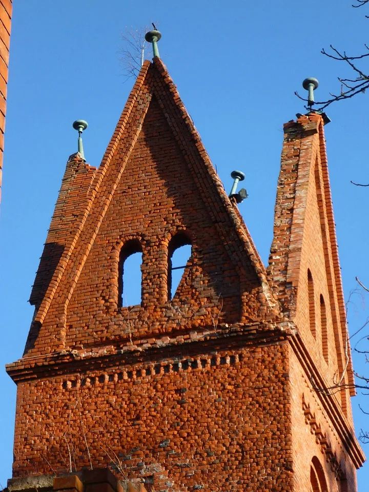 Kirche Obelischken