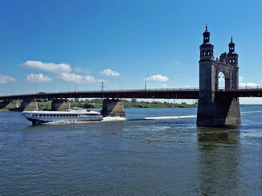 Queen Louise Bridge and the Lithuanian 