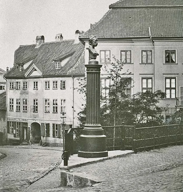 Popiersie Burowa