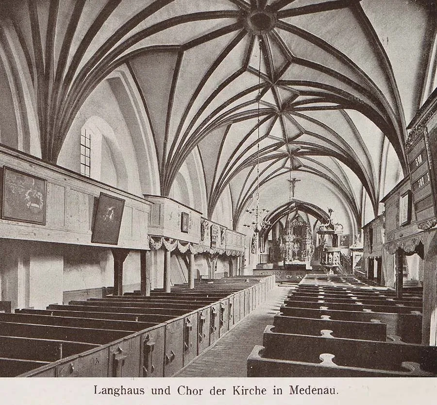 Innenraum der Kirche Medenau