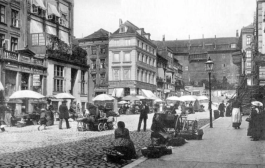 Altstadt Market