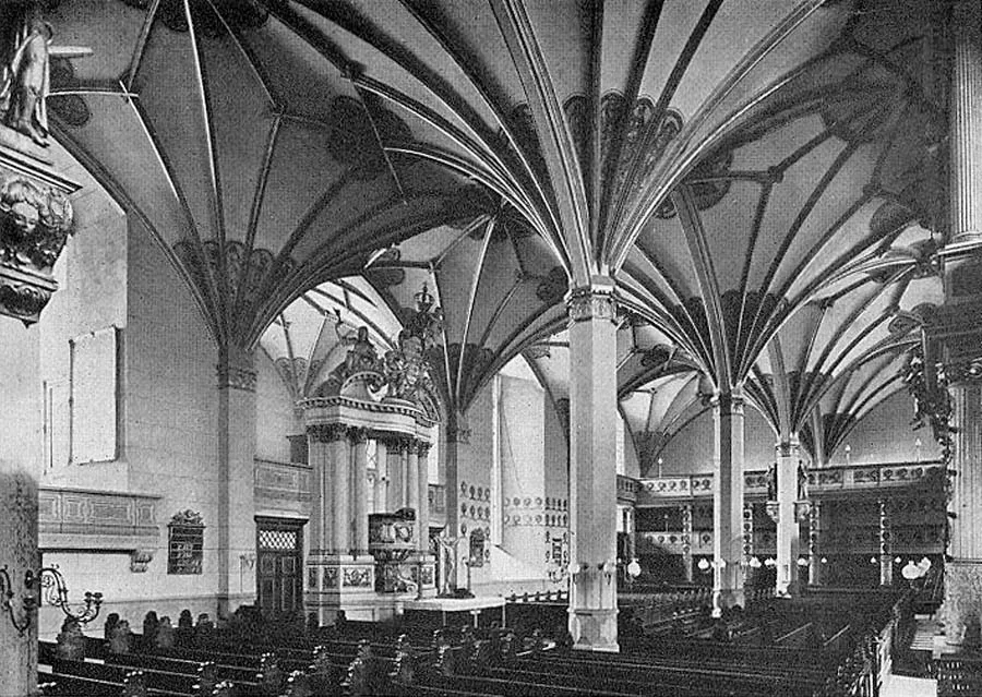 Innenraum der Kirche