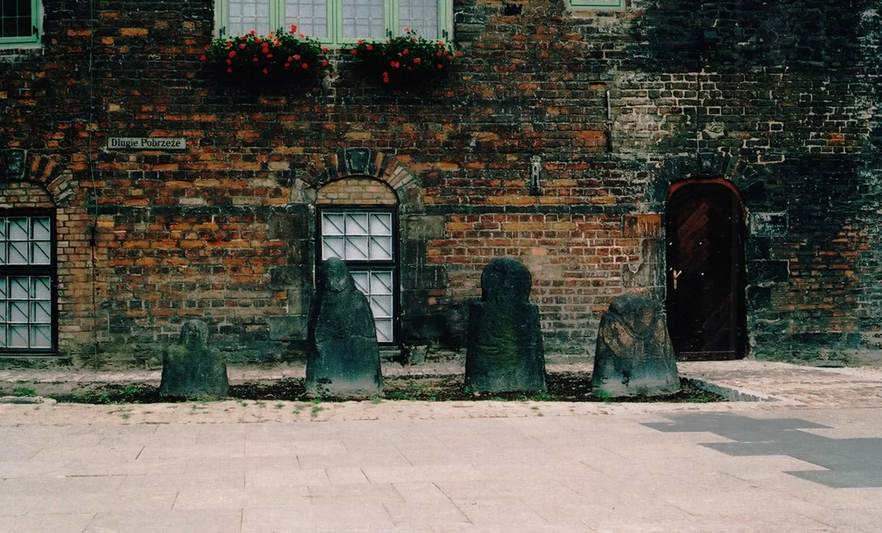 The Stone "Babas" of the Prussians