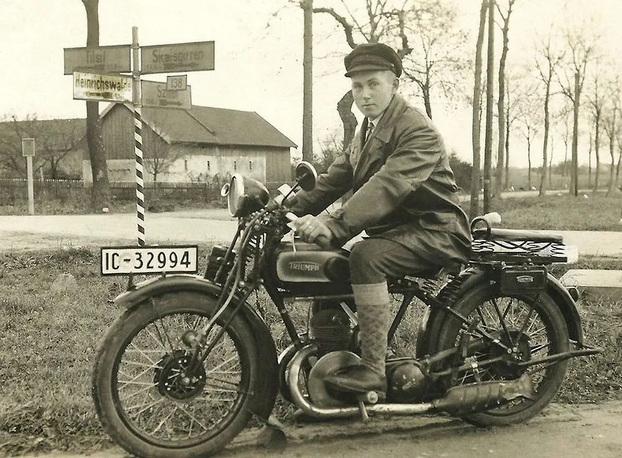 Motociklininkas kelyje Heinrichswalde
