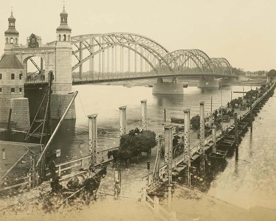 Königin-Luise-Brücke