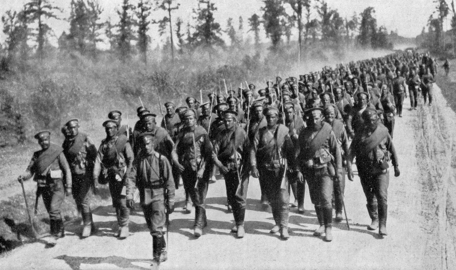 1914 m. Rusijos kariuomenė žygyje.