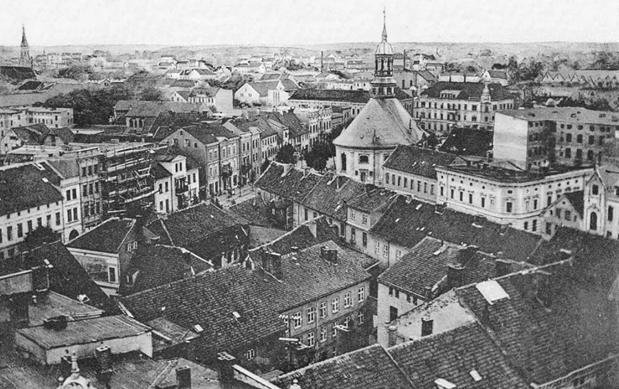 Blick auf die Litauische Kirche vom Turm der Deutschen Kirche